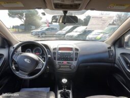 
										Kia Cee’d 1.6 CRDi 115 ch Style full									
